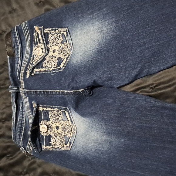 Jeans - Picture 2 of 2